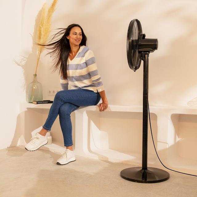 Cecotec EnergySilence 555 2 In 1 Smart XL Ventilador De Pie Y De Sobremesa Con 55 W Motor De Cobre Mando A Distancia 3 Modos Y 3 Velocidades Temporizador 7 H Y Oscilación Ventilador De Pie