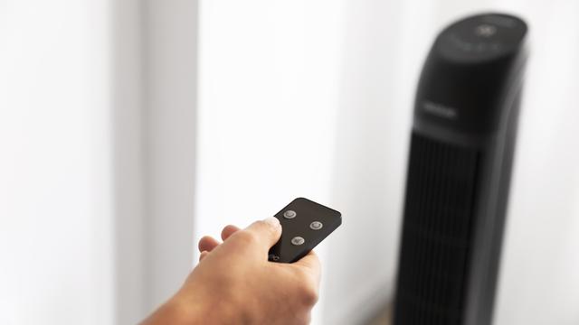 Cecotec EnergySilence 8050 SkyLine Smart. Ventilador De Torre Con Mando A Distancia Y Temporizador 45 W Altra 33" Motor De Cobre 3 Velocidades Oscilación Pantalla LED Ventilador De Torre