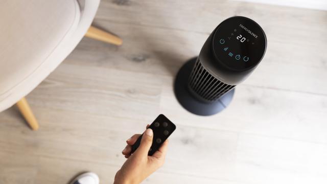 Cecotec EnergySilence 8050 SkyLine Smart. Ventilador De Torre Con Mando A Distancia Y Temporizador 45 W Altra 33" Motor De Cobre 3 Velocidades Oscilación Pantalla LED Ventilador De Torre