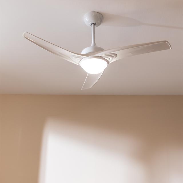 Cecotec EnergySilence Aero 550 Ventilador De Techo 52’’ De 3 Aspas 62 W Lámpara LED Y Función Verano/invierno. Ventilador De Techo