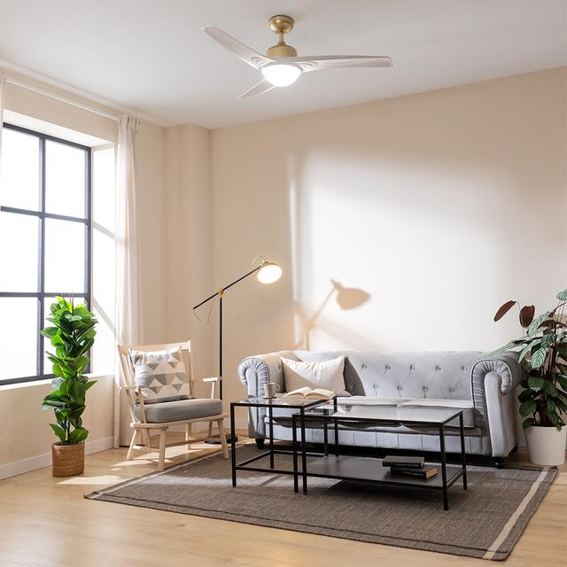 Cecotec EnergySilence Aero 560 GoldWhite Ventilador De Techo De 60W Y 52” Con Luz LED De 18W Mando A Distancia Temporizador Programable 3 Velocidades A Seleccionar Y 3 Aspas. Ventilador De Techo