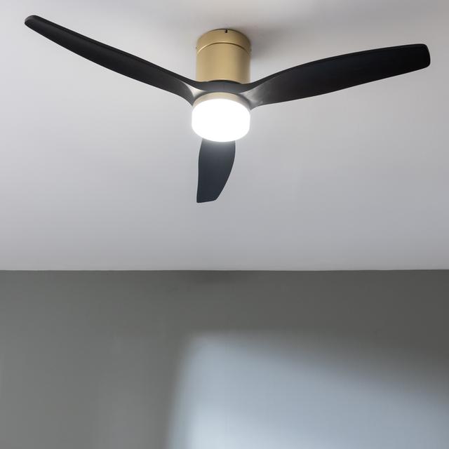 Cecotec EnergySilence Aero 5600 Aqua GoldBlack Connected Ventilador De Techo De 40 W Y 52” Con Mando A Distancia Control Por Wifi Y Mando A Distancia Protección IP44 Luz 6 Velocidades 3 Aspas Modo Winter-summer Y Temporizador