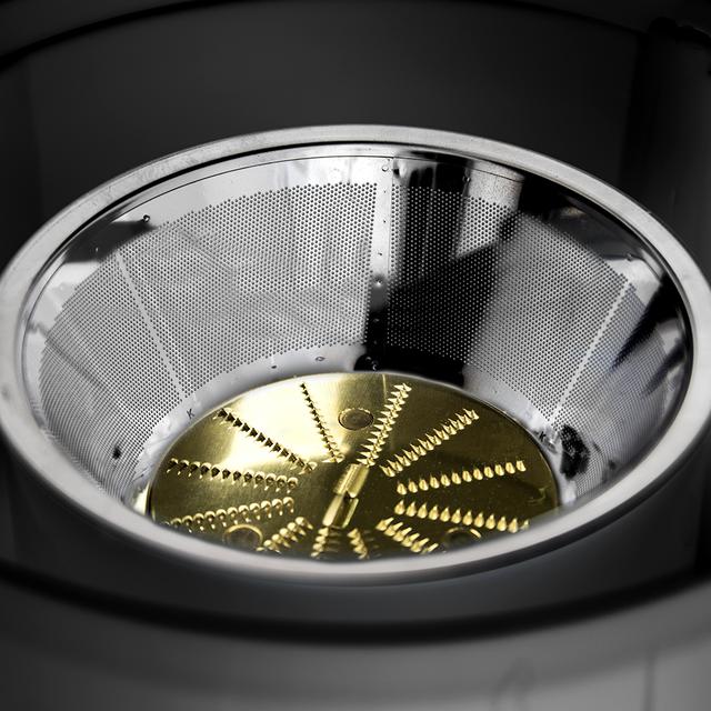 Cecotec Extremetitanium19000 Licuadora Orbital Con Sistema Centrífugo 19000 Rpm De Velocidad Y Disco Con Recubrimiento De Titanio. Licuadora Orbital