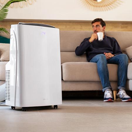 Cecotec ForceClima 12300 Connected Heating. Aire Acondicionado Portátil De 1350 W 12000 BTU Bomba De Calor Mando A Distancia Control Por WiFi 5 Modos 3 Velocidades Pantalla LED Cobertura 25 M2 Aire Acondicionado Portátil