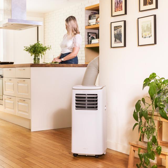 Cecotec ForceClima 7350 Touch Smart Aire Acondicionado Portátil De 790 W 7000 BTU Mando A Distancia Control Táctil 4 Modos De Funcionamiento 2 Velocidades Pantalla LED Cobertura 15 M2 Aire Acondicionado Portátil