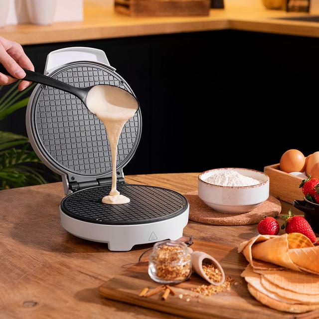 Cecotec Fun Gofrestone Rolls. Gofrera Con 1000 W Revestimiento Antiadherente Acabados En Acero Inox Ideal Para Preparar Conos De Helado Y Barquillos Gofrera / Máquina De Gofres