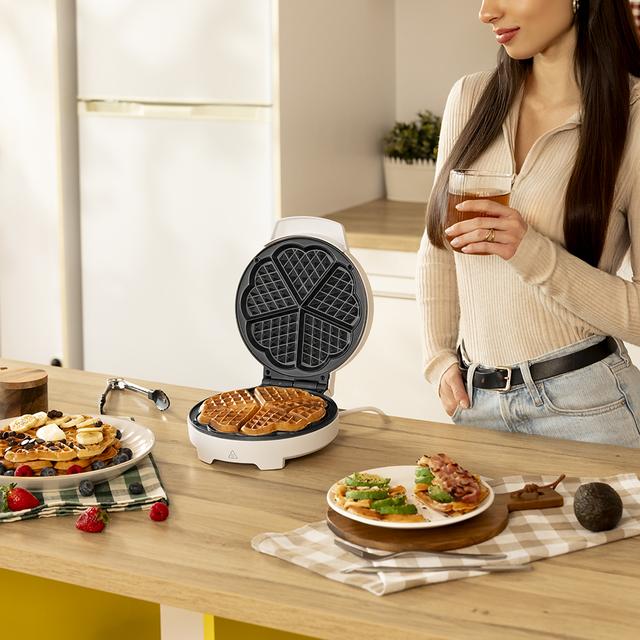 Cecotec Fun Gofrestone Round Gofrera Con Acabados En Acero Inoxidable Y 1000 W De Potencia Ideal Para Cocinar Un Gofre Grande O 5 Gofres Con Forma De Corazón. Gofrera