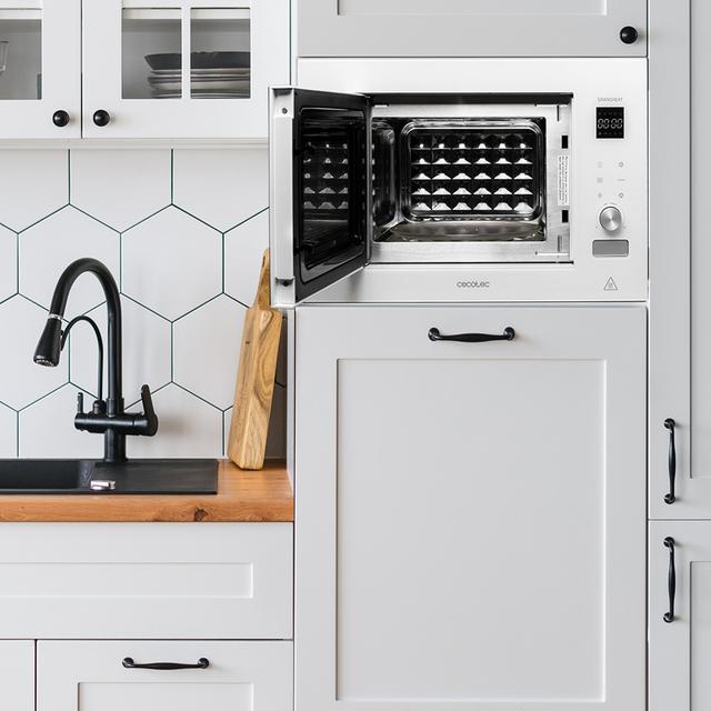 Cecotec GrandHeat 2090 Built-in Touch White Microondas Encastrable Digital De 21 Litros De Capacidad Con Grill Y 1200 W De Potencia GrandHeat 2090 Built-in Touch White. Microondas Encastrable