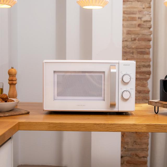 Cecotec Grandheat 3020. Microondas De 20 Litros De 700 W 6 Niveles De Potencia Revestimiento Anti-Dirt ITech Y Tecnología 3DWave Modo Descongelación Temporizador Blanco Microondas De Sobremesa 20 L