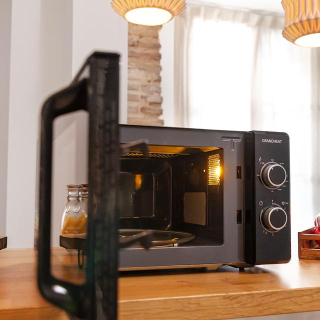 Cecotec Grandheat 3130. Microondas Con Grill De 20 Litros De 700 W Y 800 W Grill 6 Niveles Revestimiento Anti-Dirt ITech Y Tecnología 3DWave Modo Descongelación Temporizador Negro Microondas De Sobremesa 20 L