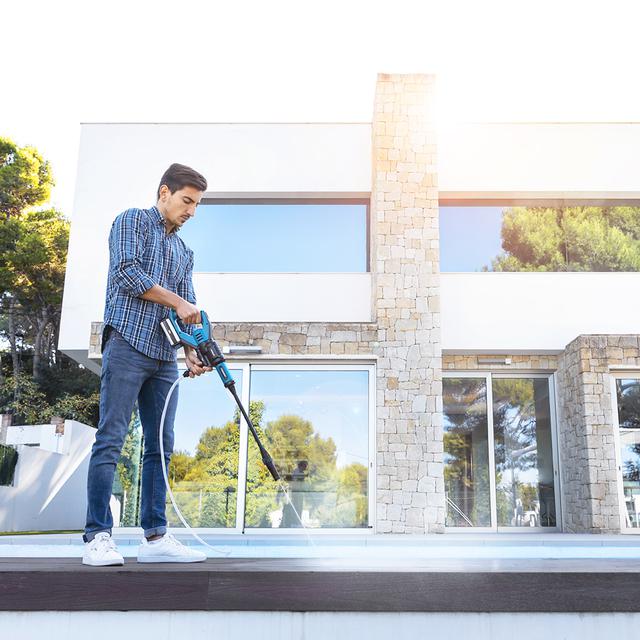 Cecotec HydroBoost 10200 Liberty Pro. Hidrolimpiadora Con Potencia 180 W Sin Cables Presión 24 Bares Caudal 180 L/h Regulador De Presión 55 Min Botella De Jabón Kit De Accesorios Bolsa Transporte Hidrolimpiadora Con Batería