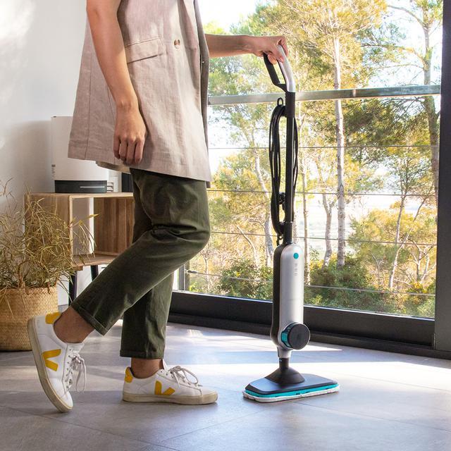 Cecotec HydroSteam 3030 Active. Vaporeta Vertical 1500 W Caudal De Vapor De 20-30 G/min Calentamiento Rápido Autonomía De 20 Min 3 Niveles De Control De Vapor Tanque De 330 Ml Vaporeta Vertical