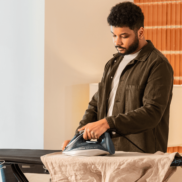 Cecotec IronHero 2600 Vital Plancha Horizontal Con 2600 W Golpe De Vapor 200 G/min Y Suela De Gran Resistencia Con Un Deslizamiento Perfecto. Plancha Horizontal