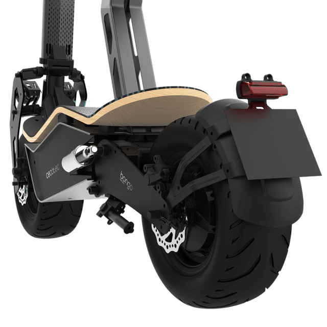 Cecotec Makalu Pro Ciclomotor Eléctrico Con Una Potencia Nominal De 1000 W Y Potencia Máxima De 1600 W. Doble Suspensión Autonomía De 45 Km Y Batería Extraíble De Litio. Velocidad Máxima 40km/h Ciclomotor Eléctrico