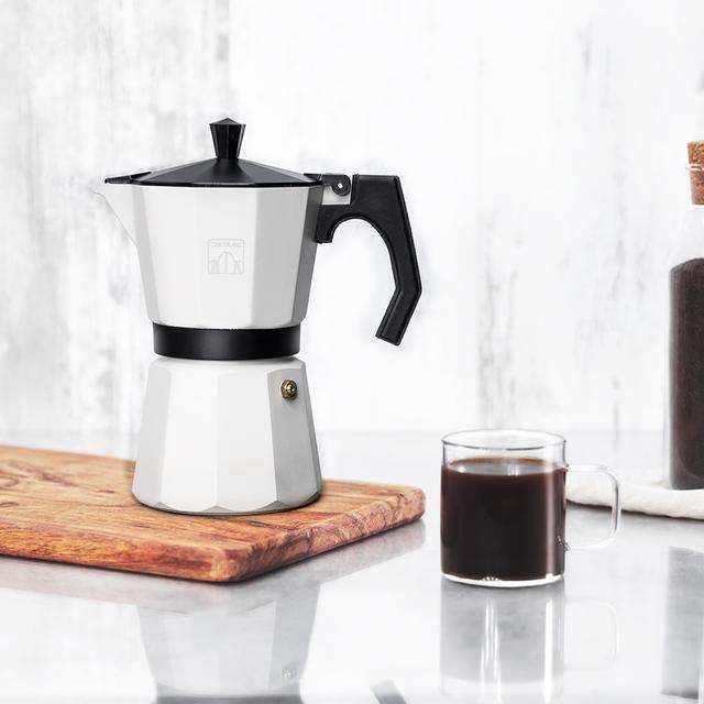 Cecotec MokClassic 1200 Beige. Cafetera Italiana Fabricada En Aluminio Fundido Hacer Café Con El Mejor Cuerpo Y Aroma Para 12 Tazas De Café Cafetera Italiana