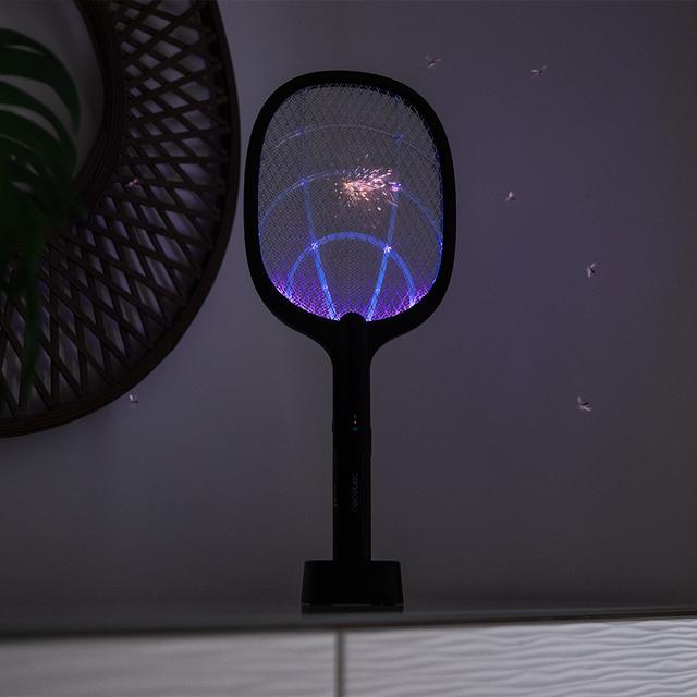 Cecotec Mosquito Killer ByeFly 1000 Paddle Raqueta Mosquito Killer Con 3000 V Y Batería De 1200 MAh. Incluye Base De Apoyo Para Convertirse En Lámpara. Raqueta Matamoscas