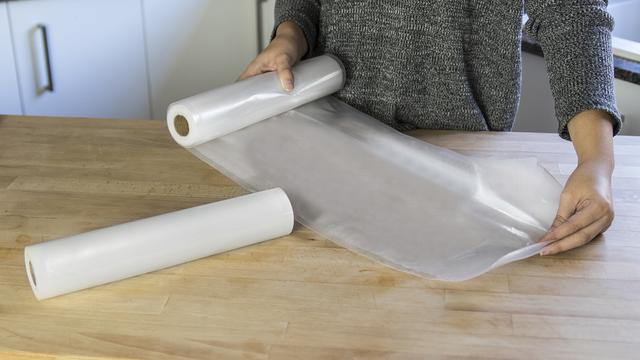 Cecotec Pack De 2 Rollos Para Envasadora 28x600 Rollos Para Hacer Bolsas De Vacío Libres De Bpa. Aptas Para Cocinar A Baja Temperatura