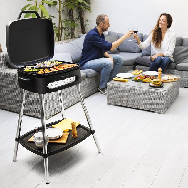 Cecotec PerfectCountry BBQ . Barbacoa Eléctrica Con Patas Tapa Abatible Y Bandeja Inferior Revestimiento RockStone Bandeja Recogegrasas Superficie 43x38cm Temperatura Ajustable 2000 W Barbacoa Eléctrica
