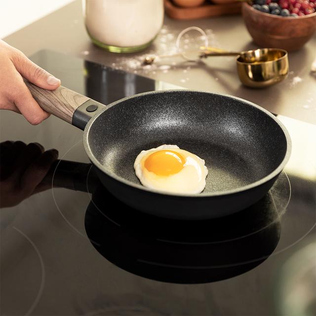 Cecotec Polka Excellence 20-24 Bucket Set Force. Set De Sartenes Con Diámetro 20-24 Cm Aluminio Fundido Revestimiento Antiadherente Apta Para Todo Tipo De Cocinas Y Lavavajillas Sartenes