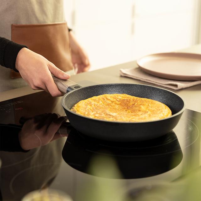 Cecotec Polka Excellence 20-24 Bucket Set Force. Set De Sartenes Con Diámetro 20-24 Cm Aluminio Fundido Revestimiento Antiadherente Apta Para Todo Tipo De Cocinas Y Lavavajillas Sartenes