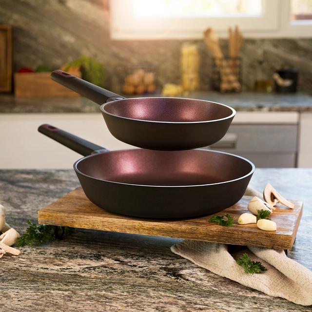 Cecotec Polka Experience 20-24 Bucket Set Titan. Set De Sartenes Con Diámetro 20-24 Cm Aluminio Fundido Revestimiento Antiadherente Apta Para Todo Tipo De Cocinas Y Lavavajillas Set De Sartenes