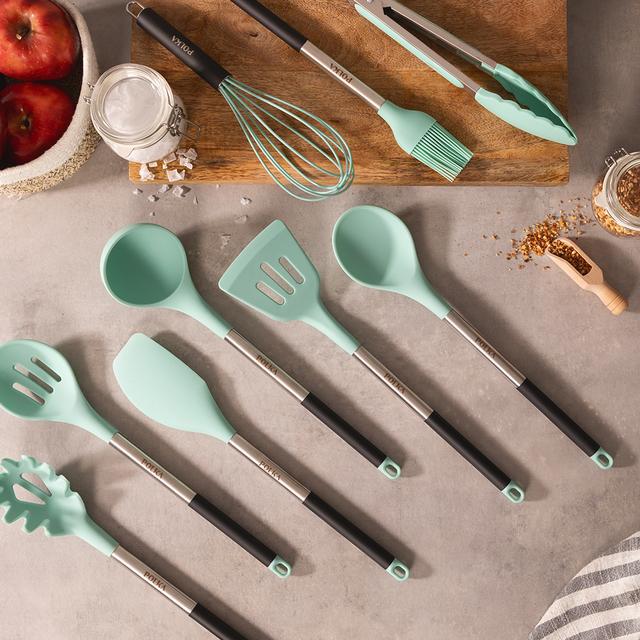 Cecotec Polka Experience Shark. Utensilios De Cocina De Silicona De 9 Piezas Azul Pastel Recubierto Soft Touch Y Mango De Acero. Materiales: Silicona Nylon Y PP Incluye Holder Polka Utensilios De Cocina