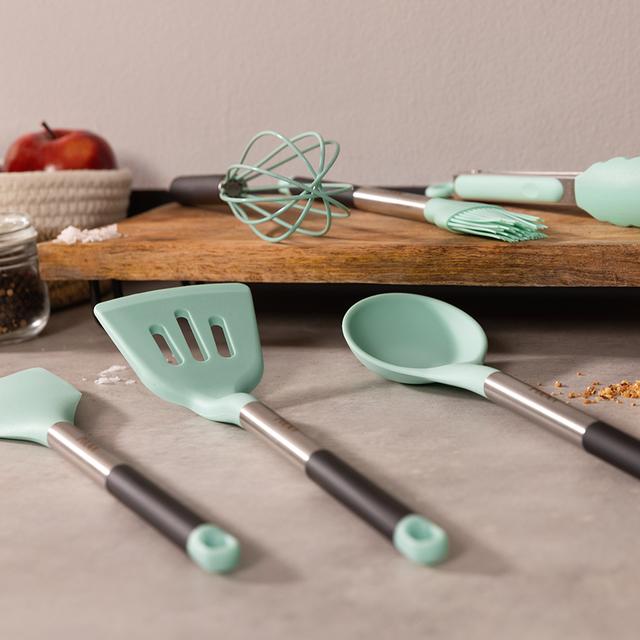 Cecotec Polka Experience Shark. Utensilios De Cocina De Silicona De 9 Piezas Azul Pastel Recubierto Soft Touch Y Mango De Acero. Materiales: Silicona Nylon Y PP Incluye Holder Polka Utensilios De Cocina