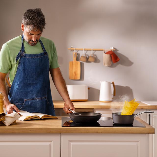 Cecotec Polka Fantasy 16 Pot Silver. Polka Colección Excellence / Experience (Colección Fantasy Silver) Cazo De 16 Cm De Diámetro Y Capacidad De 1 3 L. Cazo