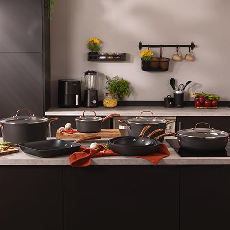 Cecotec Polka Fantasy 20-24 Bucket Set Golden. Set De Sartenes De 20-24 Cm De Diámetro Y Fabricado En Acero Inoxidable Acabado En Color Oro Rosa Set De Sartenes