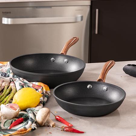 Cecotec Polka Fantasy 20-24 Bucket Set Golden. Set De Sartenes De 20-24 Cm De Diámetro Y Fabricado En Acero Inoxidable Acabado En Color Oro Rosa Set De Sartenes