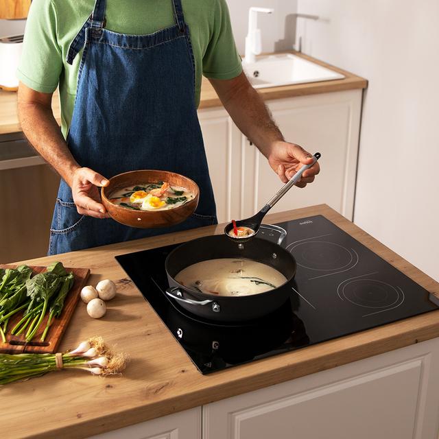 Cecotec Polka Fantasy 28 Low Pot Silver. Olla De 24 Y 28 Cm. Aluminio Revestimiento Antiadherente Apta Para Todo Tipo De Cocinas Y Lavavajillas Fondo Indeformable (Colección Fantasy Silver 28 Cm. Olla Baja) Olla Baja