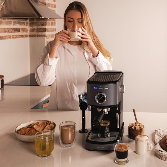 Cecotec Power Espresso 20 Pecan Steel Cafetera Express Digital Con 20 Bares Y Vaporizador Orientable. Cafetera Express 