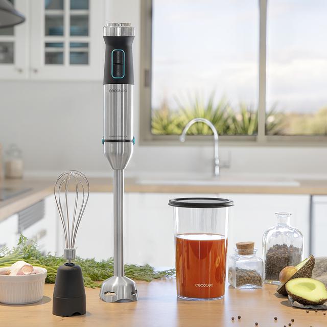 Cecotec Power TitanBlack 1500 XL Cream. Batidora De Mano Con Potencia 1500 W Cuchillas 4 Hojas Con Recubrimiento Titanio Pie XL Campana Antisalpicaduras Velocidad Ajustable Función Turbo Batidora De Mano De 1500 W