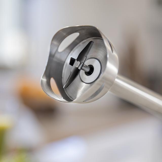 Cecotec Power TitanBlack 1500 XL Cream. Batidora De Mano Con Potencia 1500 W Cuchillas 4 Hojas Con Recubrimiento Titanio Pie XL Campana Antisalpicaduras Velocidad Ajustable Función Turbo Batidora De Mano De 1500 W