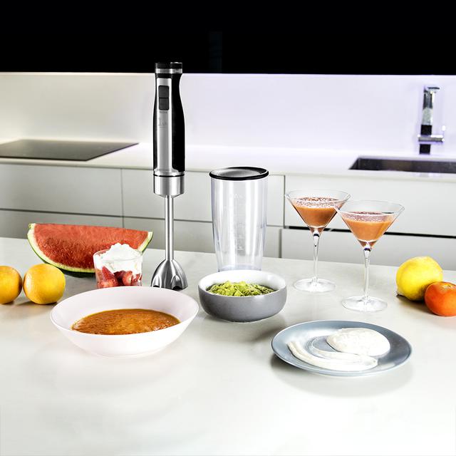 Cecotec PowerGear 1500. Batidora De Mano De 1500 W 21 Velocidades Y Turbo Acero Inox Y Silicona X-Blades: Cuchilla De 4 Hojas Con Recubrimiento De Titanio Incluye Vaso Con Tapa Batidora De Mano De 1500W