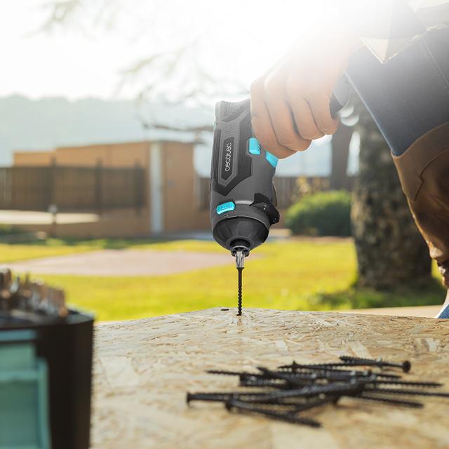 Cecotec PowerGyro 3500 X-treme Set Atornillador A Batería Con Accesorio Excéntrico Para Atornillar En Esquinas Y Lugares De Difícil Acceso. Batería Integrada De 4V Y 1.500 MAh. Portabrocas Para Puntas Hexagonales Universales