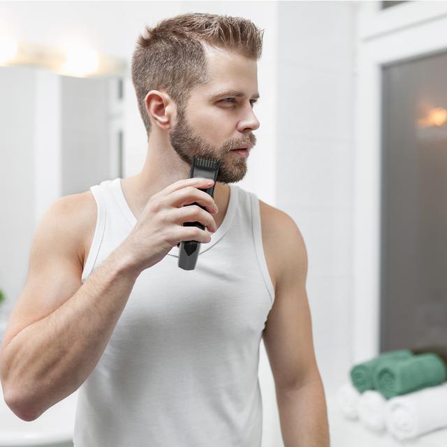 Cecotec PrecisionCare Barber Barbero A Batería Con Cuchillas De Acero Inoxidable Peine De 1 A 10 Mm Y Otro De 11 A 20 Mm Y Una Autonomía De 1 Hora De Uso Barbero