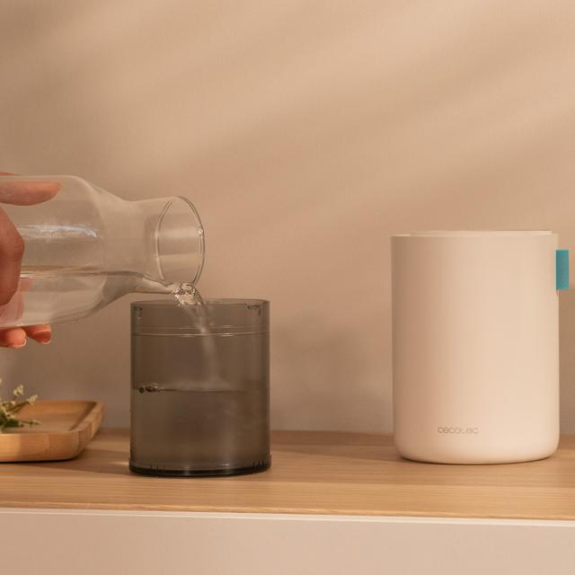 Cecotec PureAroma 500 Cordless Humidificador Difusor De Aromas Con 500 Ml De Depósito Sin Cables Con Una Batería De 5000 MAh Y Pantalla. Humidificador Difusor De Aromas