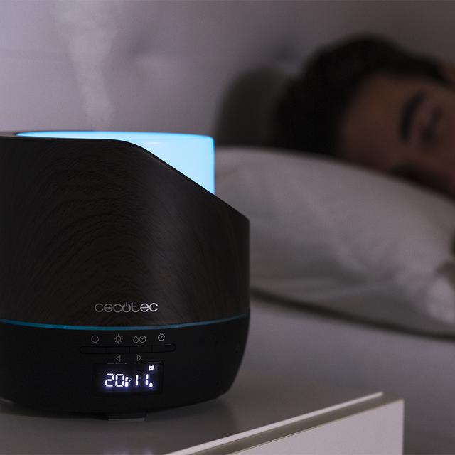 Cecotec PureAroma 500 Smart Black Woody. Difusor De Aroma Con Capacidad 500ml Pantalla LED Temporizador 12h Despertador 3 Modos De Funcionamiento Cobertura 30m2 Humidificador