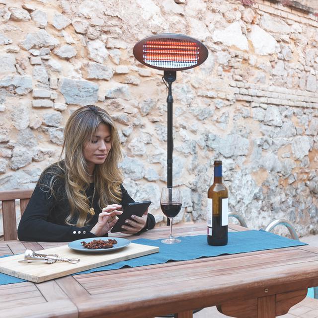 Cecotec Ready Warm 8100 Power Quartz Calefactor Halógeno De Pie O Pared Para Exterior Con 2000 W De Potencia. Cuarzo. IPX4. 3 Niveles De Potencia. Altura Regulable. Calefactor / Estufa Exterior Eléctrica  