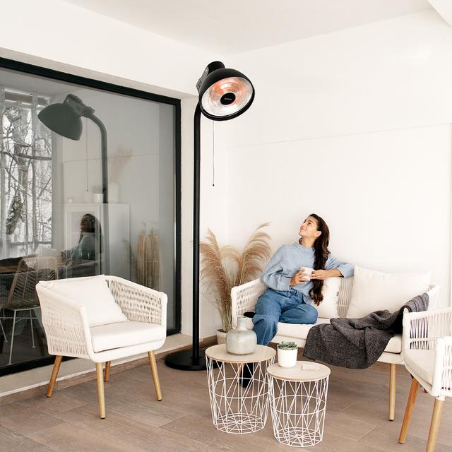 Cecotec ReadyWarm 21000 Carbon Focus Calefactor De Exterior Con 2100 W Resistencia De Carbón 3 Niveles De Potencia Protección IP24 E Inclinación Ajustable. Calefactor De Exterior