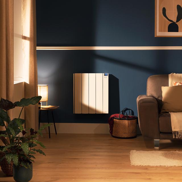 Cecotec ReadyWarm 8000 Thermal Ceramic Connected Emisor Térmico Con 2000 W De Aluminio Fundido Y Tecnología Cerámica 8 Elementos 28 M² Control Por Wi-Fi Pantalla LCD Programador Semanal 24/7 Protección IPX4 4 Modos Selecci