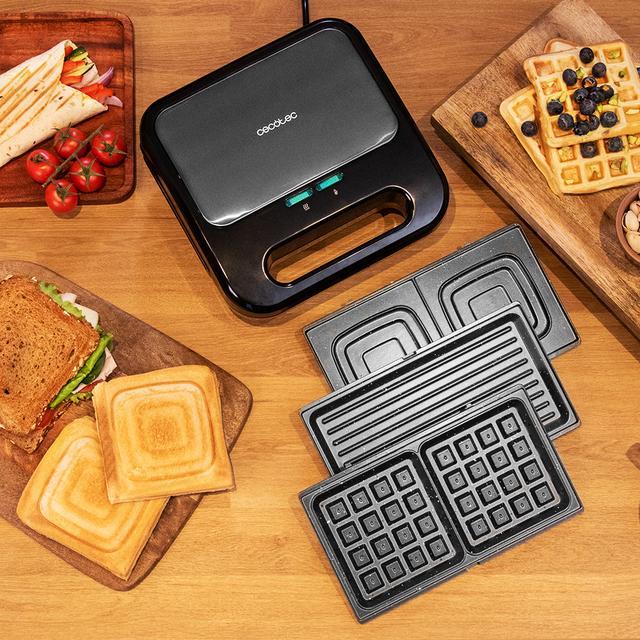 Cecotec Rock´nToast 3in1 Square Sandwichera De 2 Sándwiches Con Acabados En Acero Inoxidable 800 W De Potencia Y 3 Placas Intercambiables Con Revestimiento De Piedra RockStone. Sandwichera
