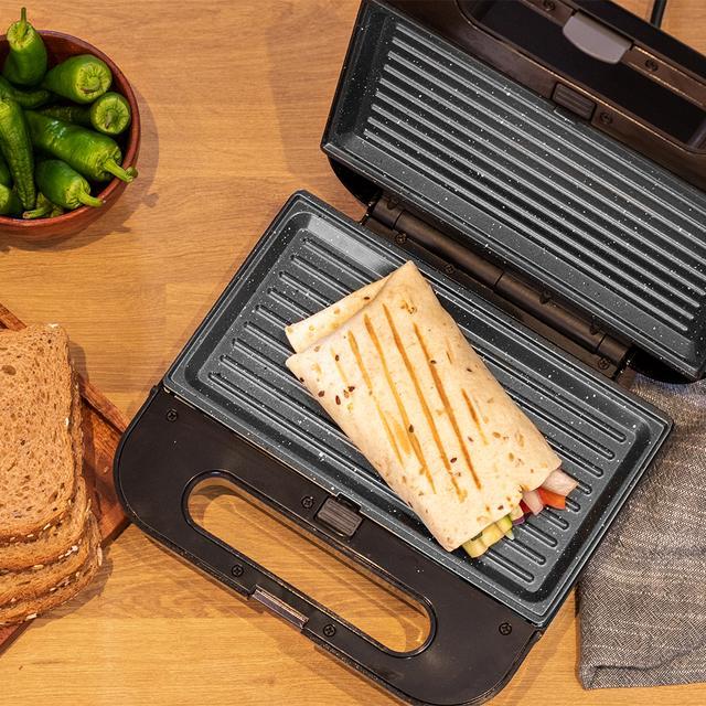 Cecotec Rock´nToast 3in1 Square Sandwichera De 2 Sándwiches Con Acabados En Acero Inoxidable 800 W De Potencia Y 3 Placas Intercambiables Con Revestimiento De Piedra RockStone. Sandwichera
