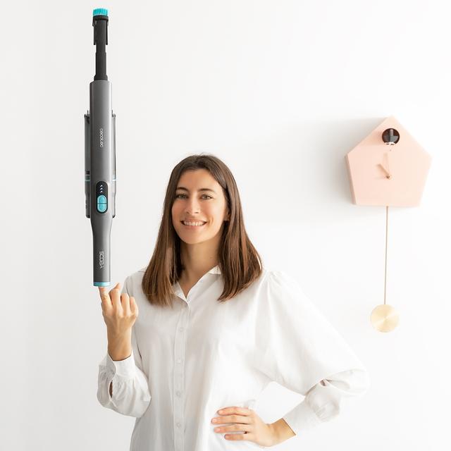 Cecotec Scoba 2100 Twice Max Aspirador Escoba Sin Cables Sin Bolsa Con Diseño Ultraligero (menos De 1 Kg En Mano Y 1 6 Kg Entero) Y Cabezal Motorizado Omnidireccional Con Doble Cepillo Que Permite Movimientos Laterales Y Circul