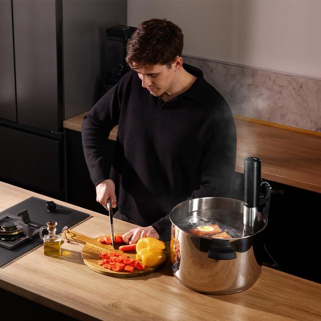 Cecotec SlowVide 1000 Connected Sous Vide Roner Para Cocinar A Baja Tempertatura Con Conectividad Wi-Fi Y 1000 W De Potencia.  Sous Vide Roner Para Cocinar A Baja Temperatura