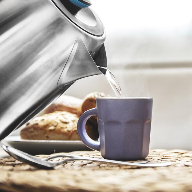 Cecotec ThermoSense 220 Steel. Hervidor De Agua Eléctrico De 1 2 Litros Libre De BPA 1630 W De Potencia Base 360º Doble Sistema De Seguridad Acero Inoxidable Hervidor De Agua Eléctrico  