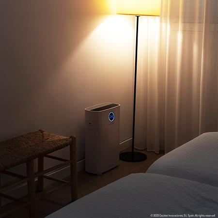Cecotec TotalPure 2500 Connected. Purificador De Aire De 20 W Bajo Consumo 260 CADR 3 Procesos De Filtración Pantalla LED 4 Velocidades Control Por WiFi Cobertura 65m3 Purificador De Aire