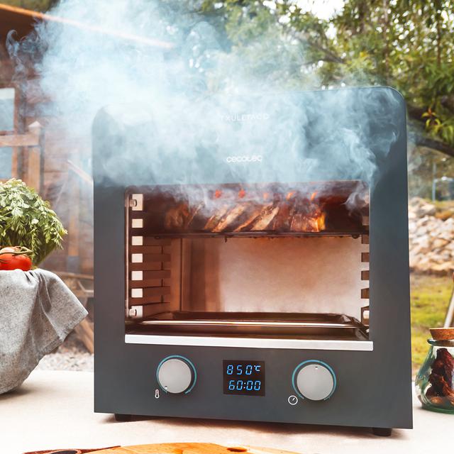 Cecotec Txuletaco 8000 Inferno. Horno Para Asado 2200W Parrilla De Hierro Fundido Piedra Y Bandeja Para Pizzas 2 Bandejas Recogegrasas Temperatura Hasta 850º Termómetro Digital De Cocina Incluido Parrilla Eléctrica De Alta Te