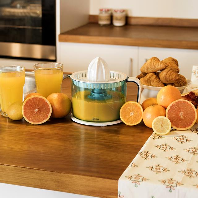 Cecotec ZitrusEasy Basic. Exprimidor Naranjas Eléctrico De 40 W Tambor De 1 Litro BPA Free Doble Sentido De Giro Doble Cono Cubierta Antipolvo Color Azul/blanco Exprimidor Eléctrico 